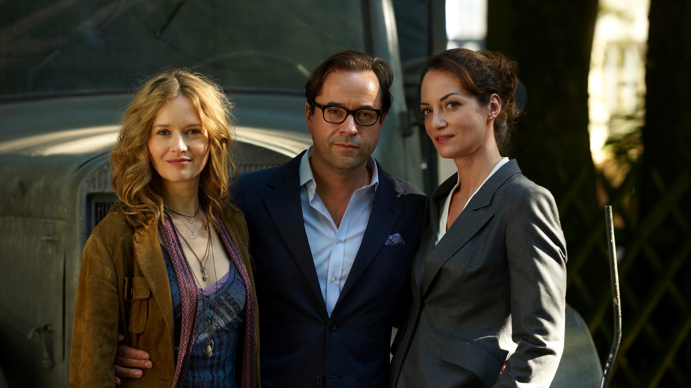 "Das Kindermädchen": Stefanie Stappenbeck (l.), Jan Josef Liefers (M.) und Natalia Wörner (r.).