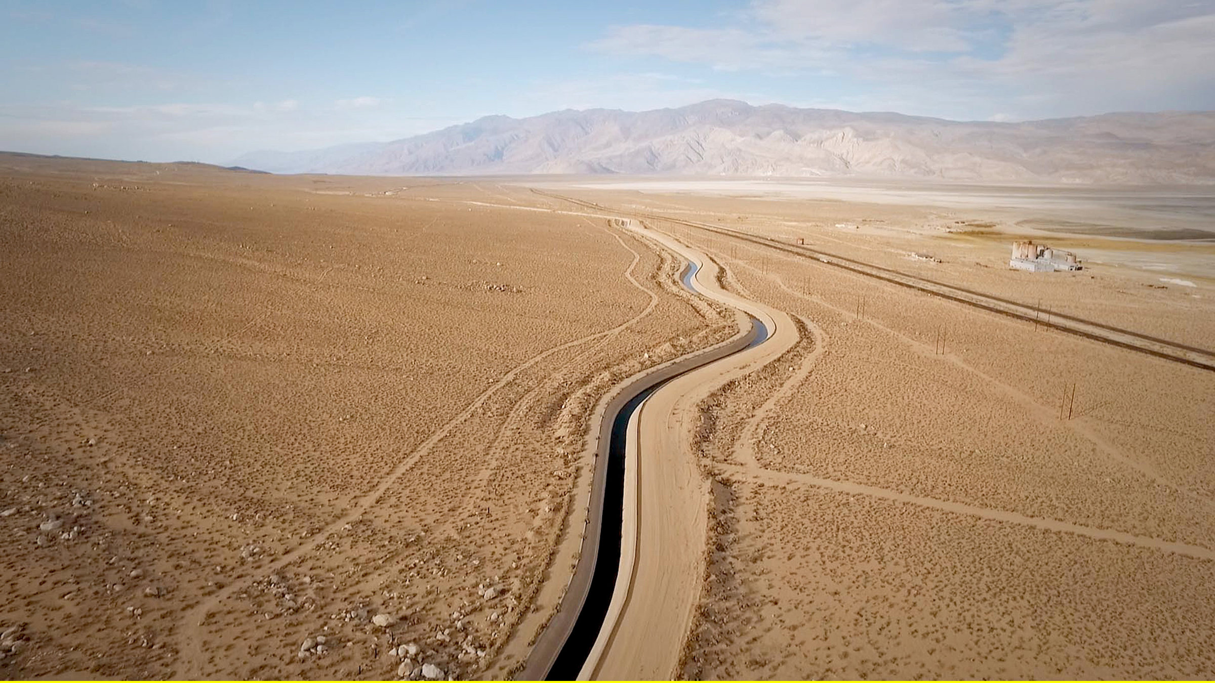 "Amerikas Flüsse - Der Los Angeles River - Aus den Bergen ins Betonbett": Durch das Los Angeles Aquädukt wird Wasser aus dem Owens Valley über eine Strecke von 370km nach Los Angeles gebracht.