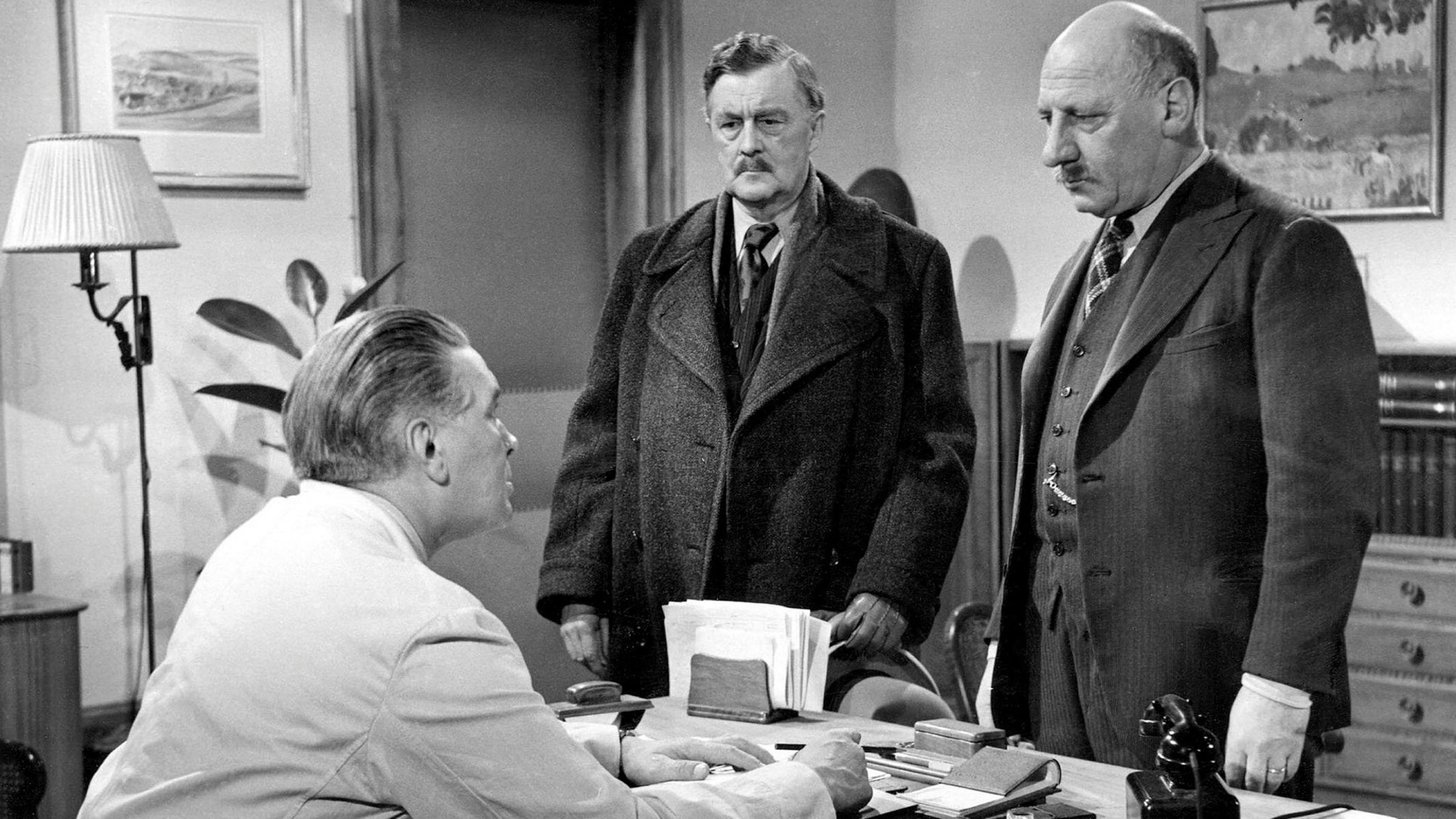 "Matto regiert": Arztgeheimnis. Dr. Laduner (Heinz Woester), Georg Kaplaun (Adolf Manz), Wachtmeister Studer (Heinrich Gretler).