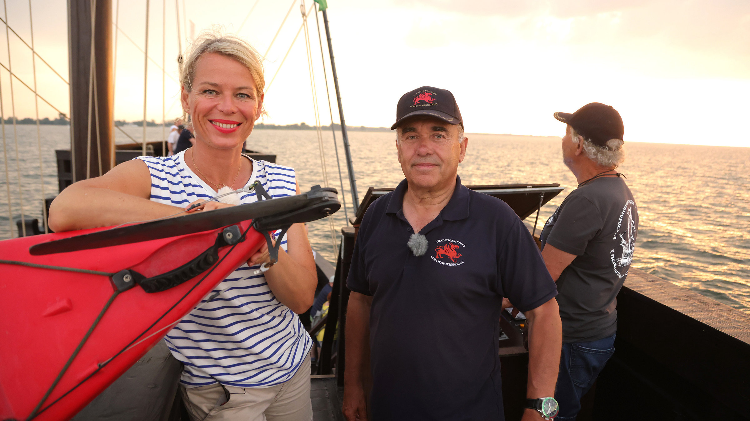 "Flussauf, flussab": - Ulrike Finck paddelt von der Uckermark zum Stettiner Haff. Ulrike Finck trifft auf der Pommernkogge Vereinsvorsitzenden Lothar Hoffmann.