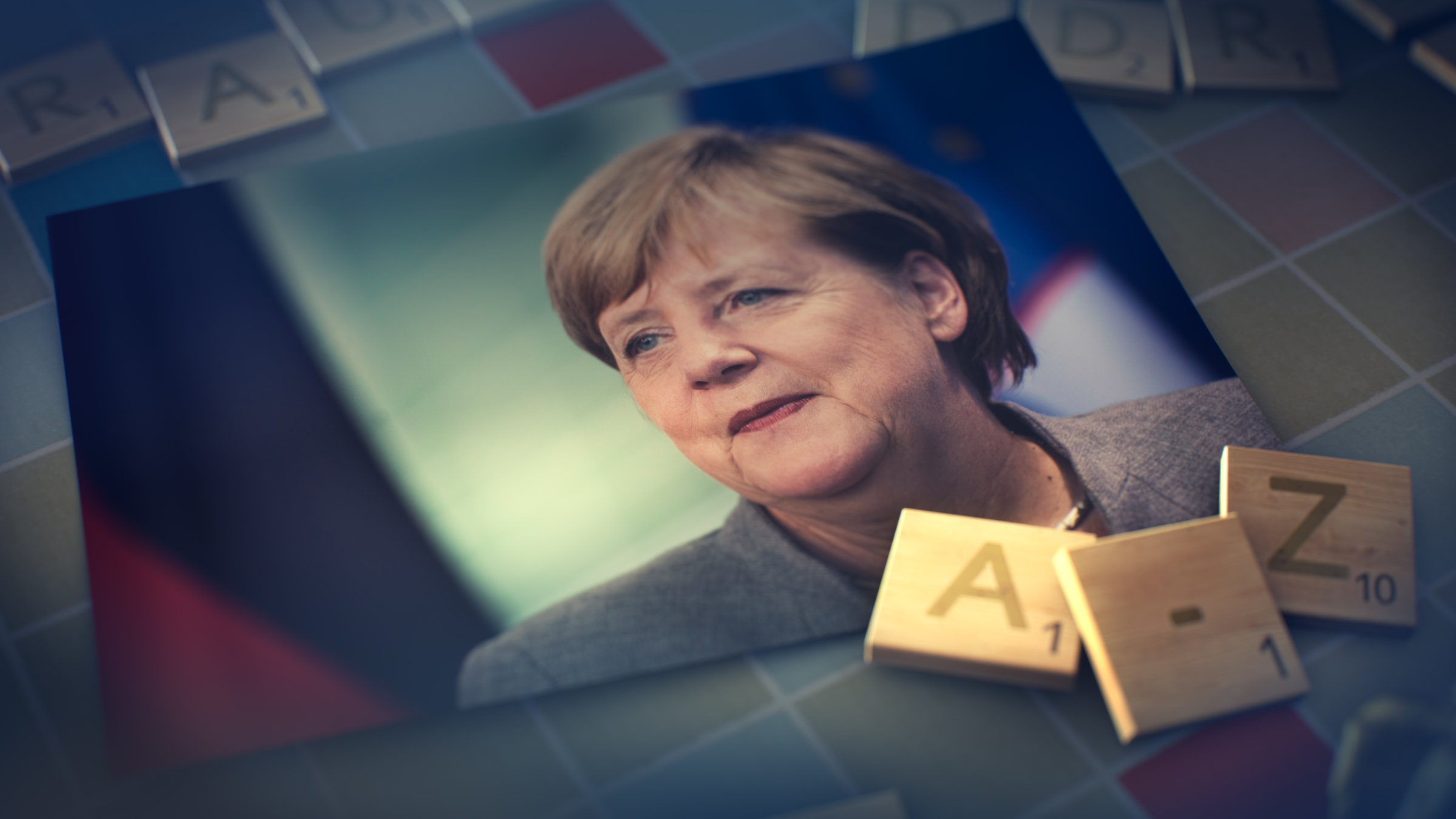 "ZDFzeit: Mensch Merkel! - Kanzlerin von A-Z": Montage: Aufnahme von Kanzlerin Angela Merkel, wie sie nach links schaut. Neben dem Foto liegen drei Wortspiel-Täfelchen mit den Buchstaben "A" und "Z" darauf.