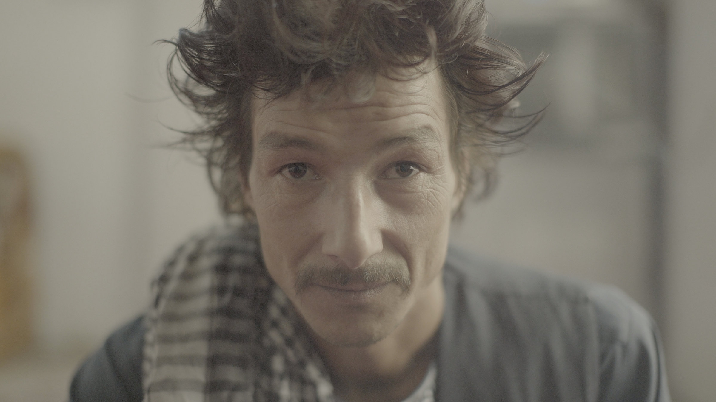 "Kabul, Stadt im Wind": Busfahrer Abas in Nahaufnahme.