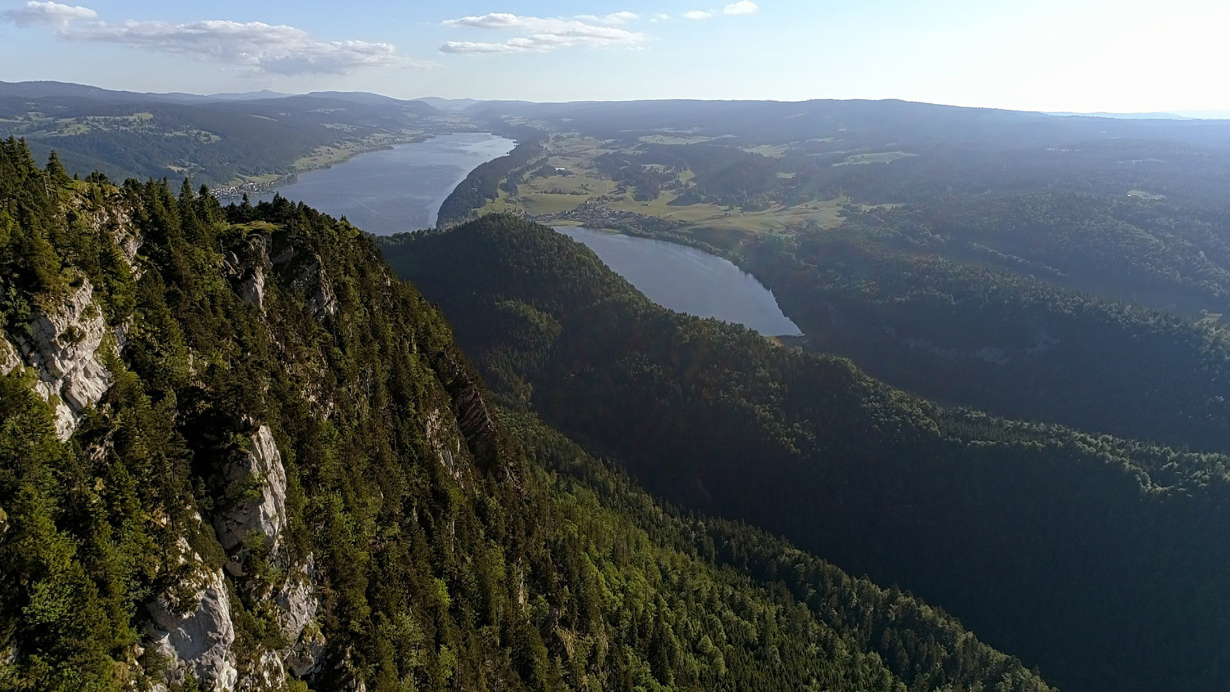 "Wunderwelt Schweiz: Die Jura-Region - Erzählt von Max Moor": Panoramafoto.