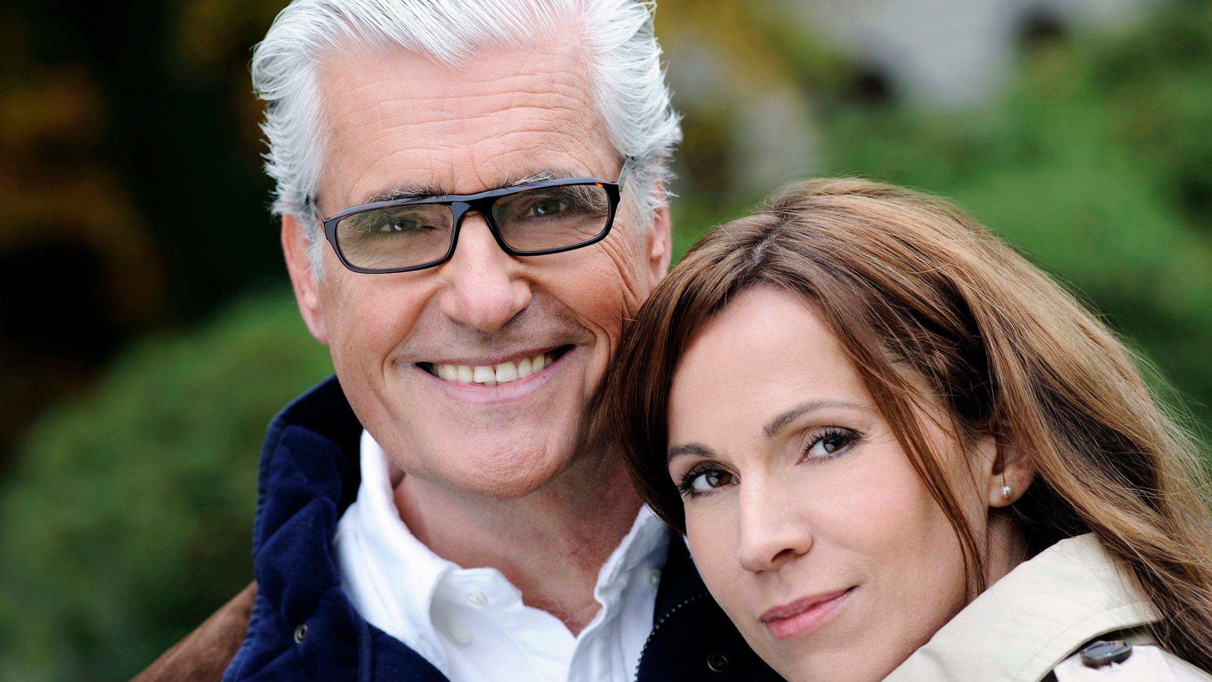 "Detektiv wider Willen": Staranwalt Dr. Mark Degen (Sky Du Mont) muss seiner Tochter Ricarda (Doris Schretzmayer) helfen.