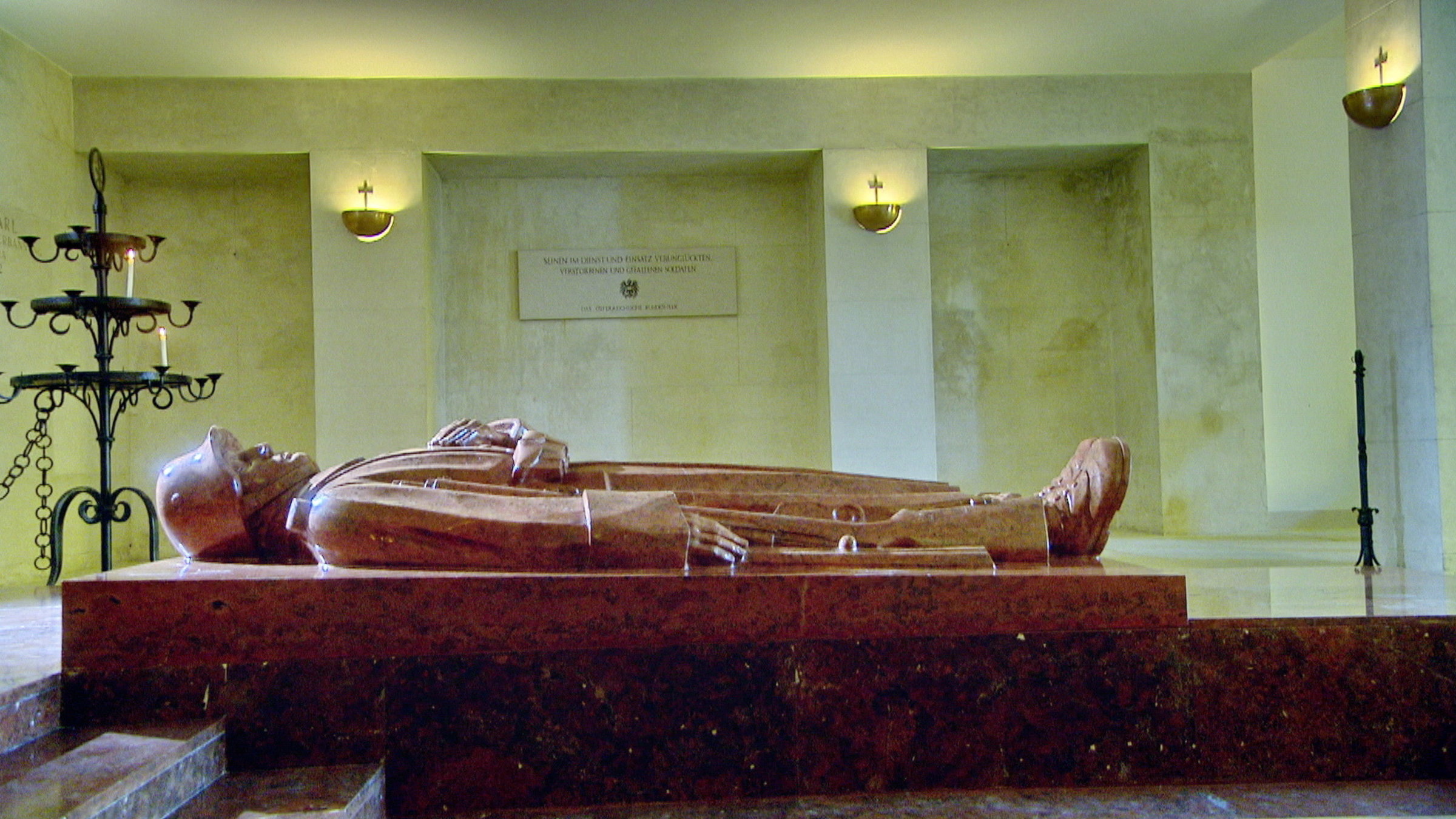 "Heldenplatz – Heldenbilder": Mahnmal des unbekannten Soldaten