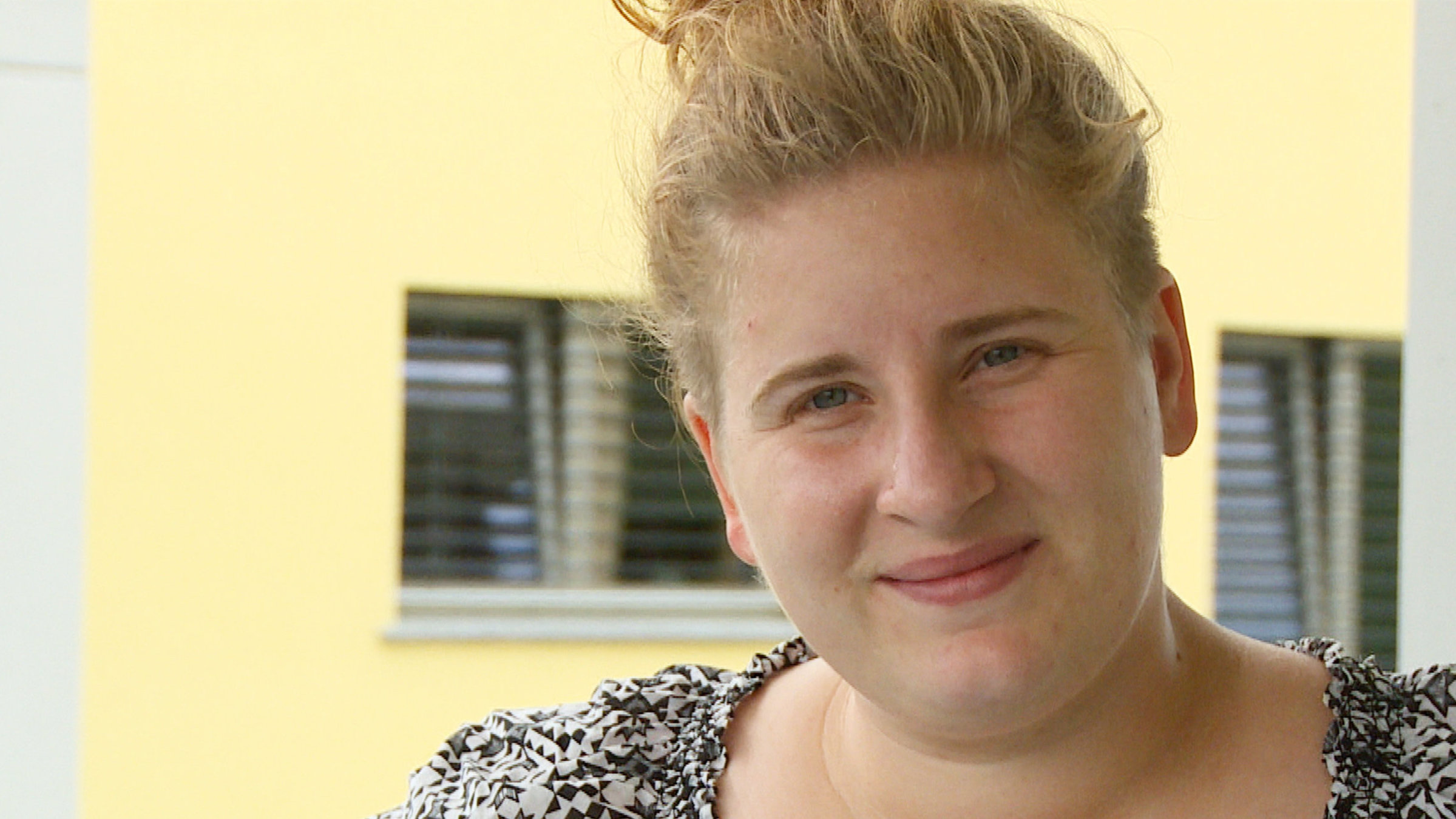 "Michelle - Ein Leben auf der Achterbahn (1 und 2)": Als junge Mutter übernimmt Michelle Verantwortung. Mit 25 Jahren hat sie nun ihr Leben im Griff.