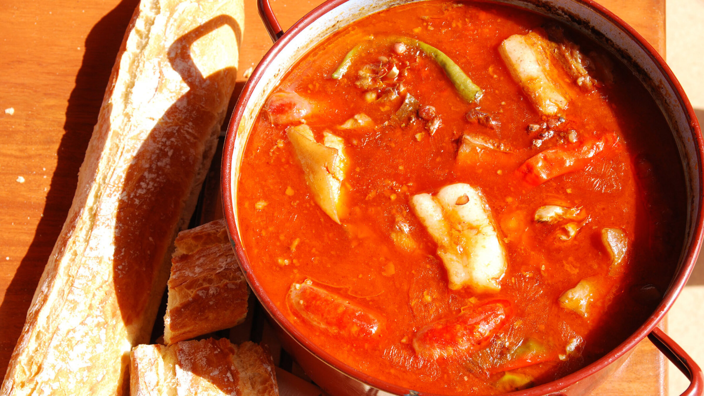 "Zu Tisch in La Rioja": Caparrones a la Riojana, rote Bohneneintopf Riojaner Art