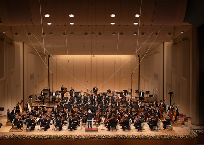 Sir Simon Rattle dirigiert Mahlers 7. in Tokio