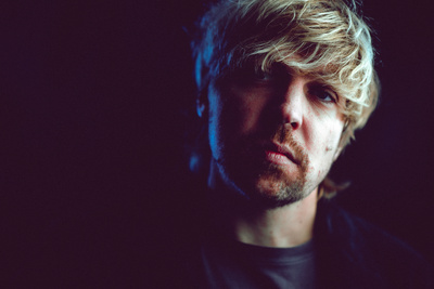 Philipp Poisel: Neon Acoustic Orchestra