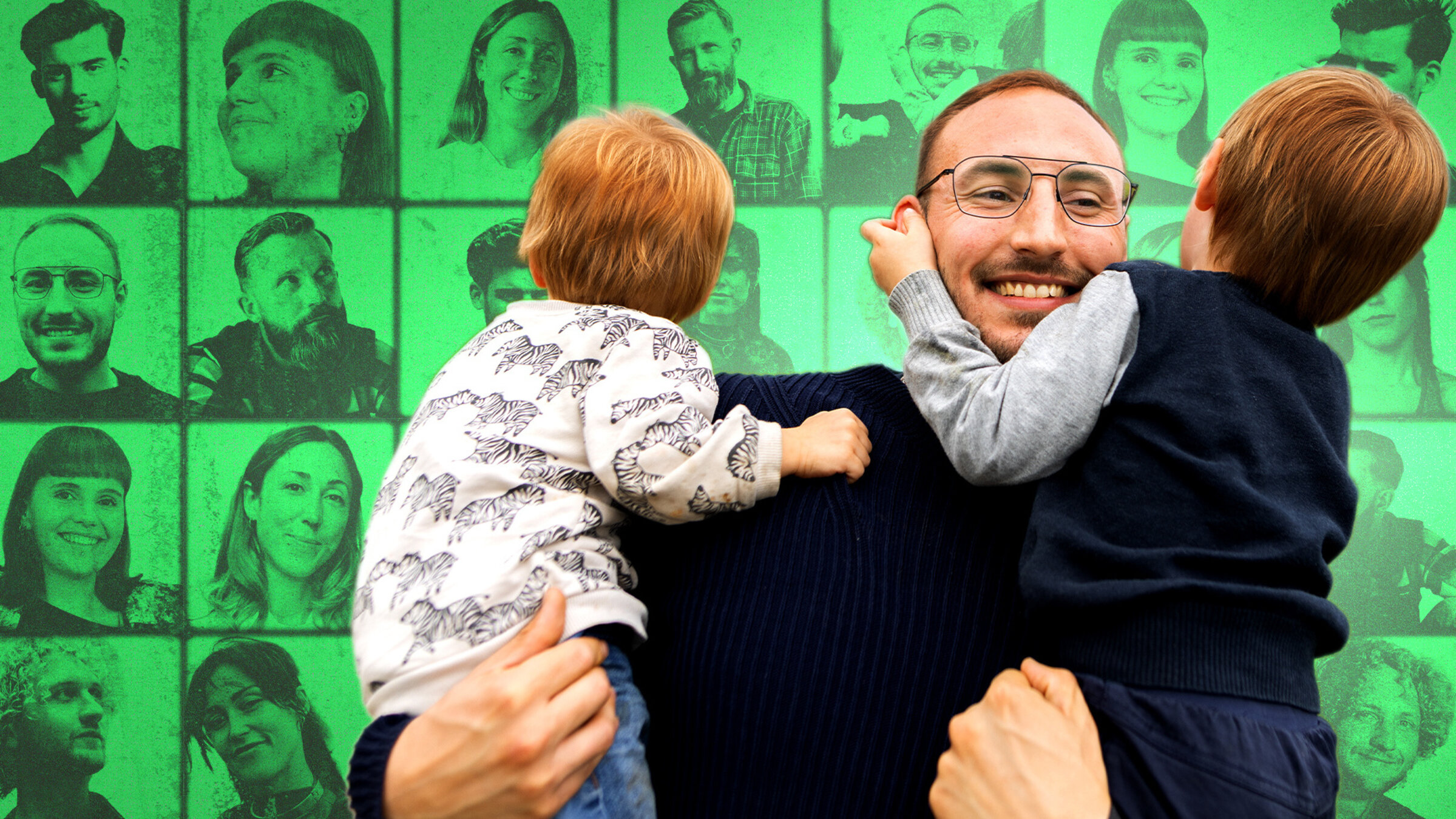 "37°Leben: 2. Wahl- oder Kernfamilie – was uns zusammenhält": Montage: Kenny hält seine beiden Söhnen auf dem Arm. Im Hintergrund befindet sich eine Fotowand mit Porträtaufnahmen der Gen Y und Z.