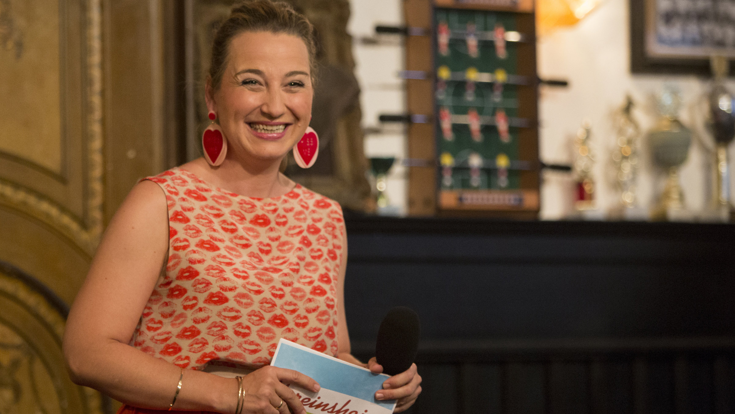 "Vereinsheim Schwabing": Constanze Lindner.