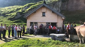 Die Schweizer Alpen - Bräuche, Käuze, Aberglaube (1/4)