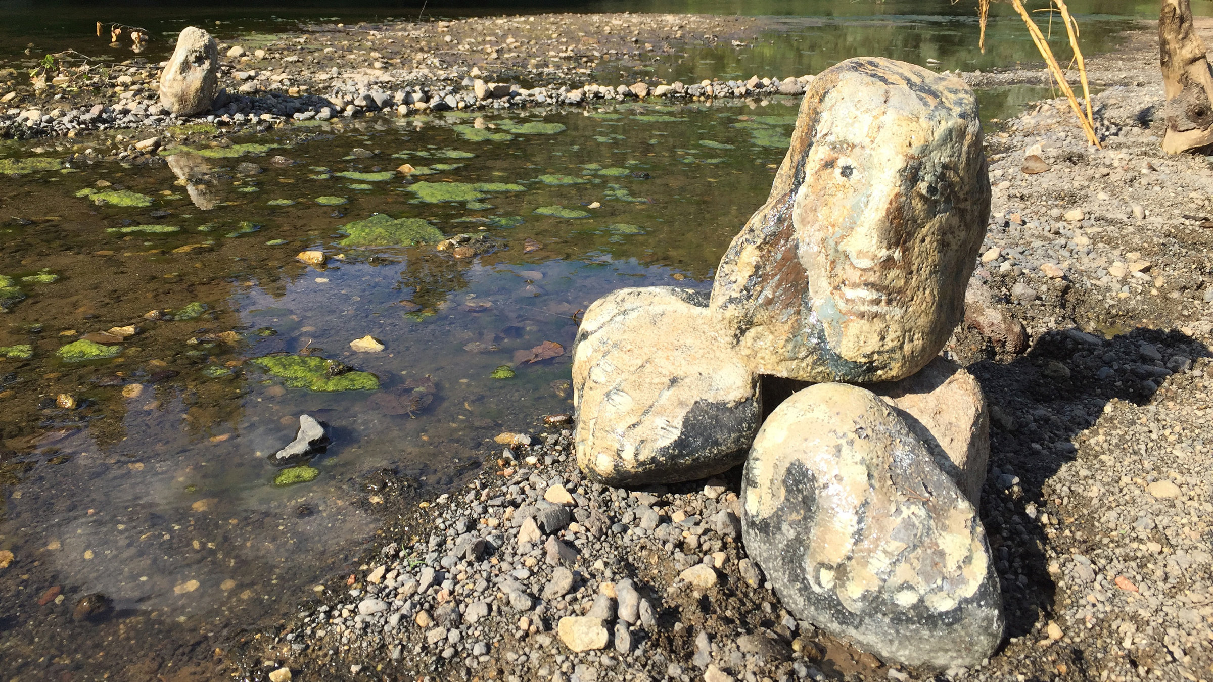 "Die Loire - Menschen am Fluss": Ein Künstler hat den Widerständlern gegen den Bau der Staudämme ein Gesicht gegeben…