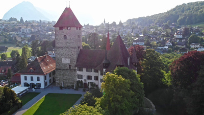 Schlösser und Burgen der Schweiz