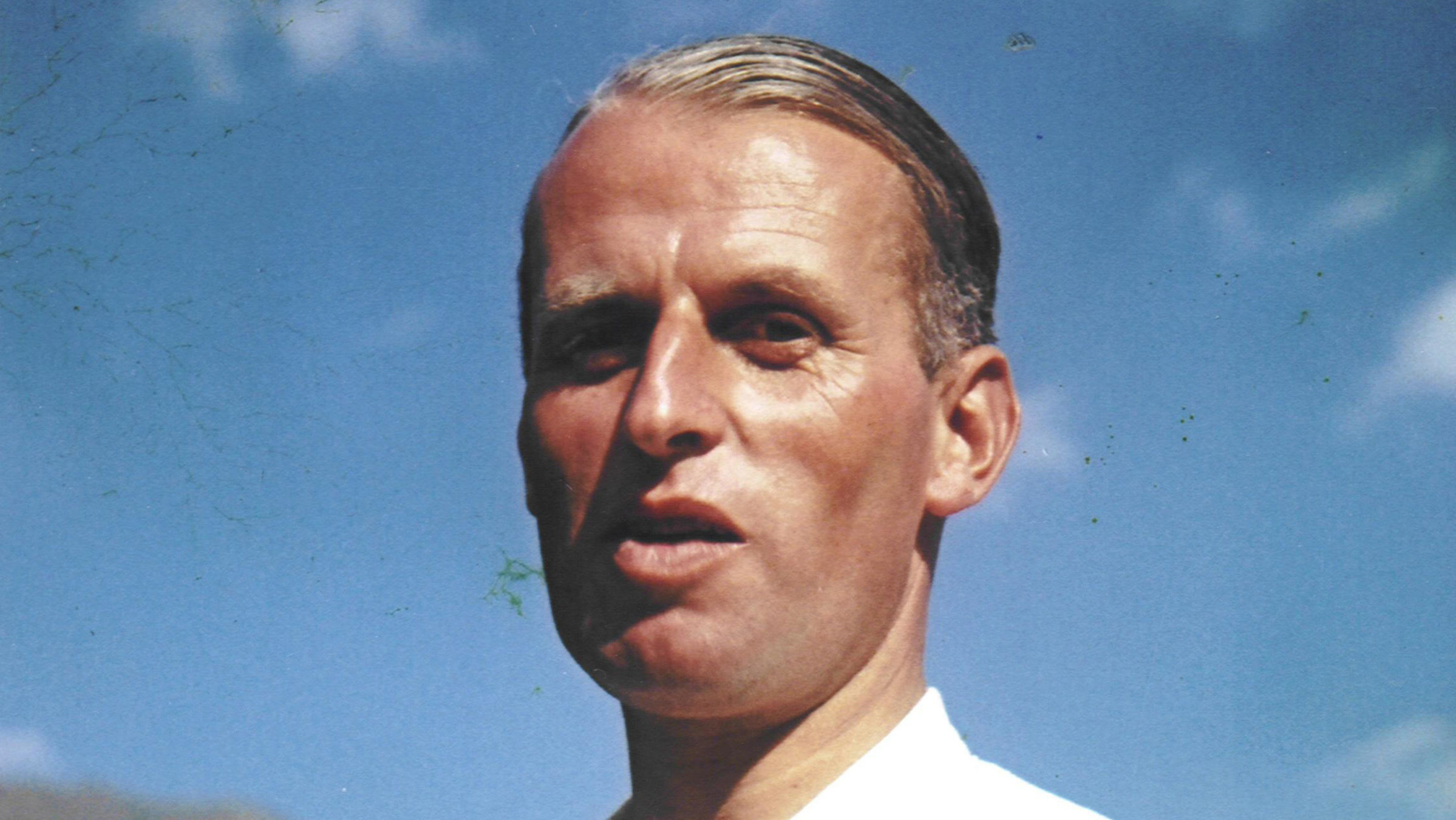 "Hitlers Geheimwaffen-Chef - Die zwei Leben Hans Kammlers". Private Porträtaufnahme von Hans Kammler in Farbe.