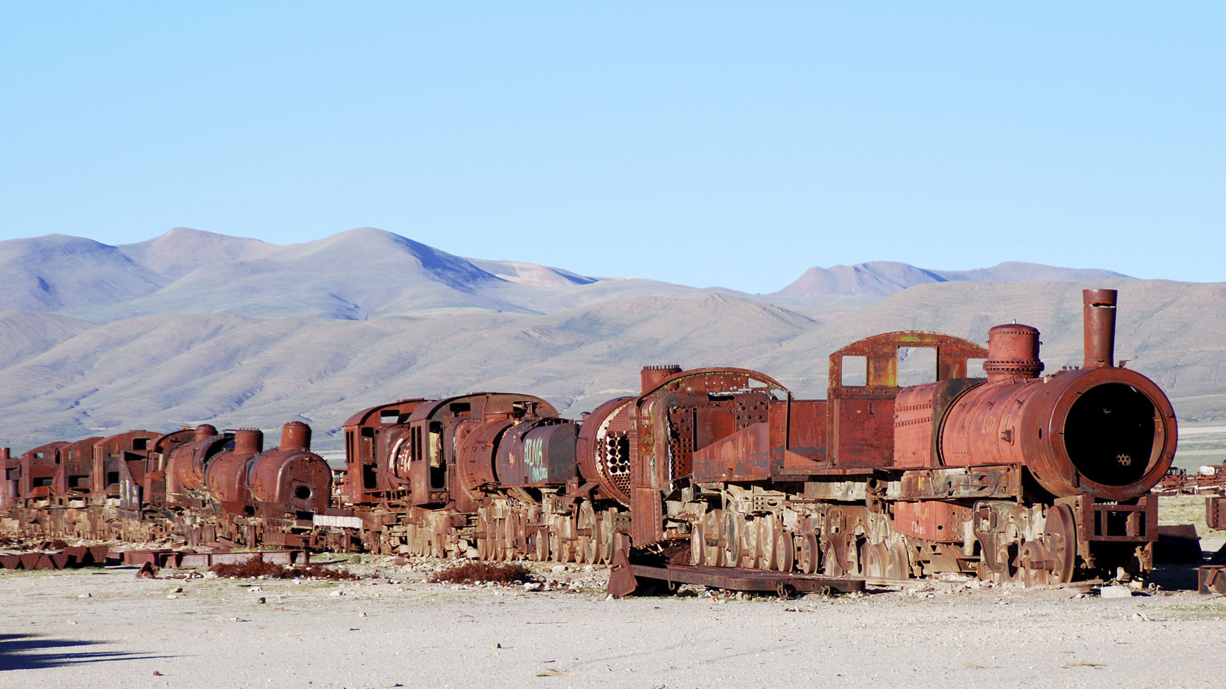 "Zug um Zug" - Eisenbahnfriedhof Uyuni in Bolivien