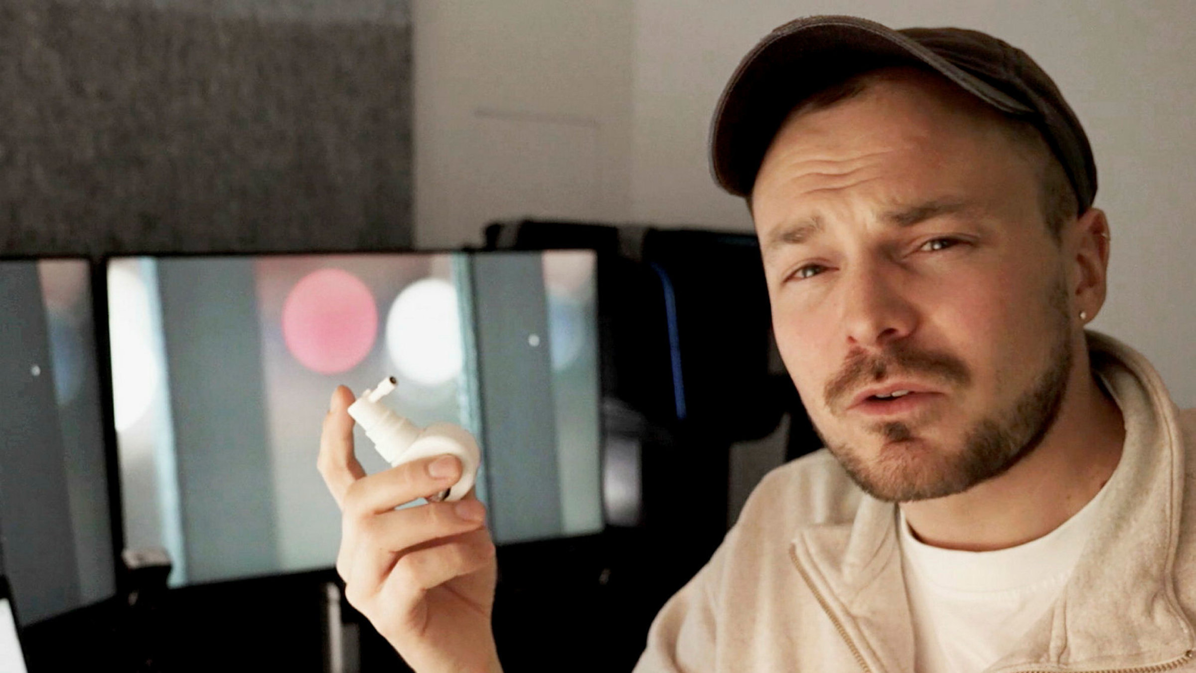 "Hype um LSD-Microdosing – Aufputschmittel, Hirndoping und Selbstmedikation": Reporter Samuel Konrad will wissen, was hinter dem Hype um "Microdosing" steckt.