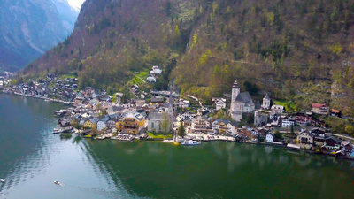 Das Salzkammergut - Hohe Berge, klare Seen, weißes Gold
