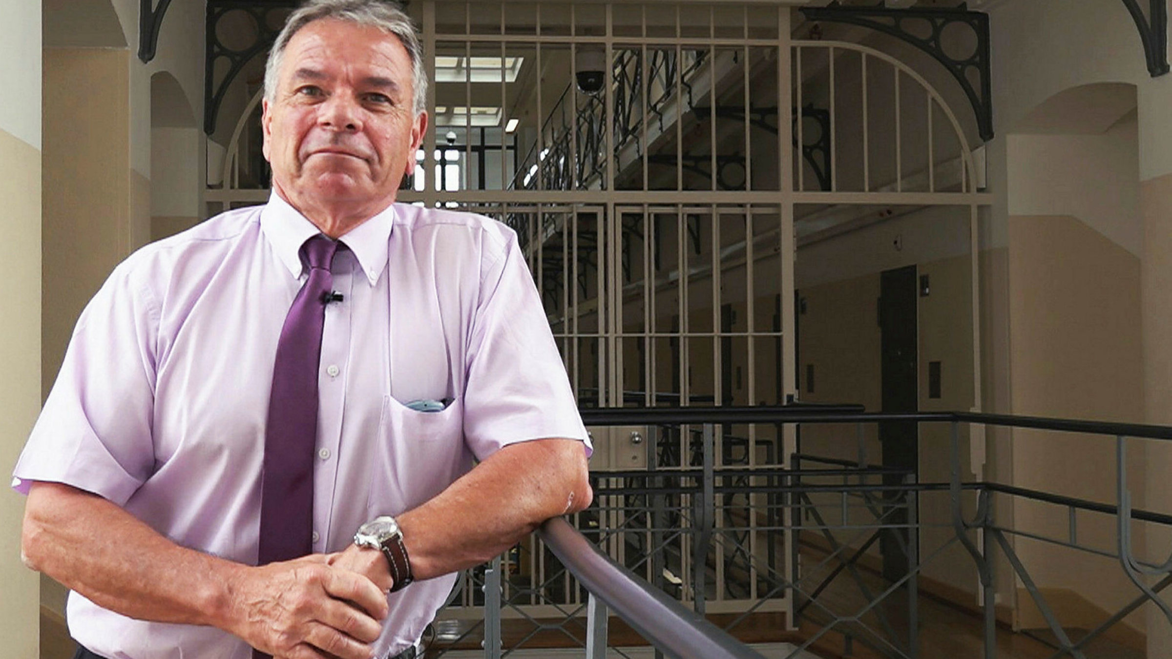 "Ein Leben für den Knast": Der Sicherheitsinstruktor Christian Harder lebte 38 Jahre lang für den Knast, ganz nach dem Motto "Harder aber herzlich".