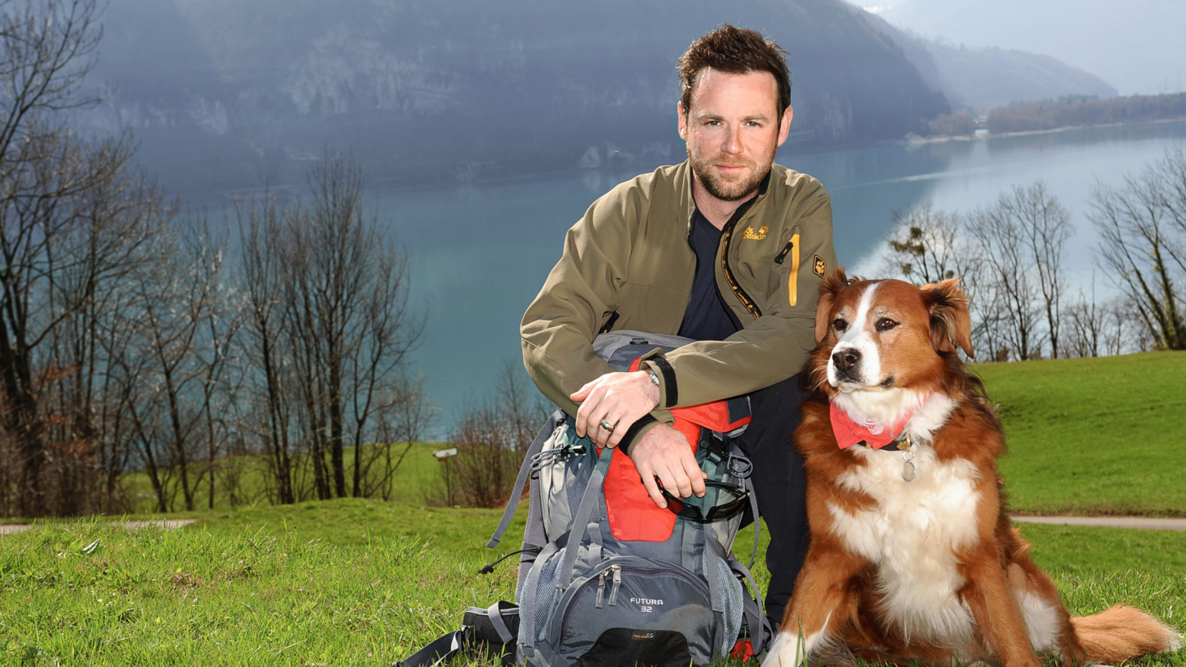 "Über Stock und Stein" - Moderator Nik Hartmann und seine Hündin Jabba