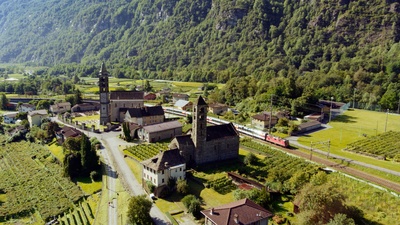 Traumhafte Bahnstrecken der Schweiz: Im "Gotthard<br/>Panorama Express" vom Vierwaldstättersee ins Tessin