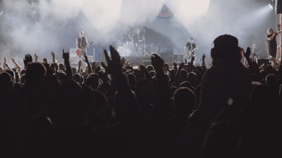 37°: Gemeinsam, laut und wild: Open Flair Festival
