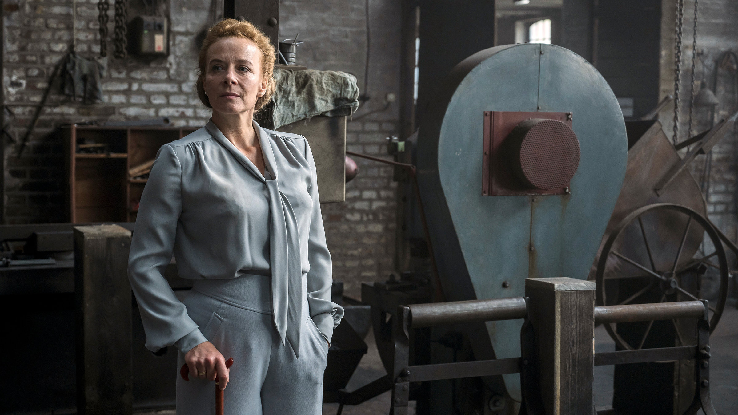 "Unsere wunderbaren Jahre (3/3)": Christel Wolf (Katja Riemann)