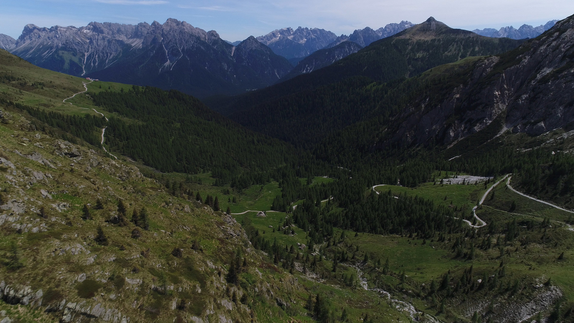 "Oberitaliens vergessene Wasserwege": Blick ins Val Visdende auf der italienischen Seite des Tilliacher Joches in den Karnischen Alpen.