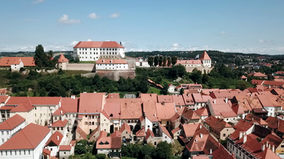 Traumschlösser und Ritterburgen - Von der Südsteiermark<br/>nach Slowenien