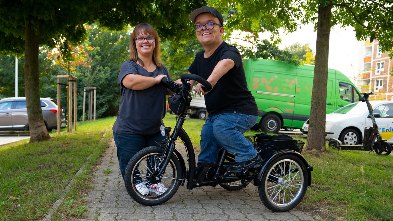 Anne und Holger Schütz Unser Leben als Kleinwüchsige ZDFmediathek