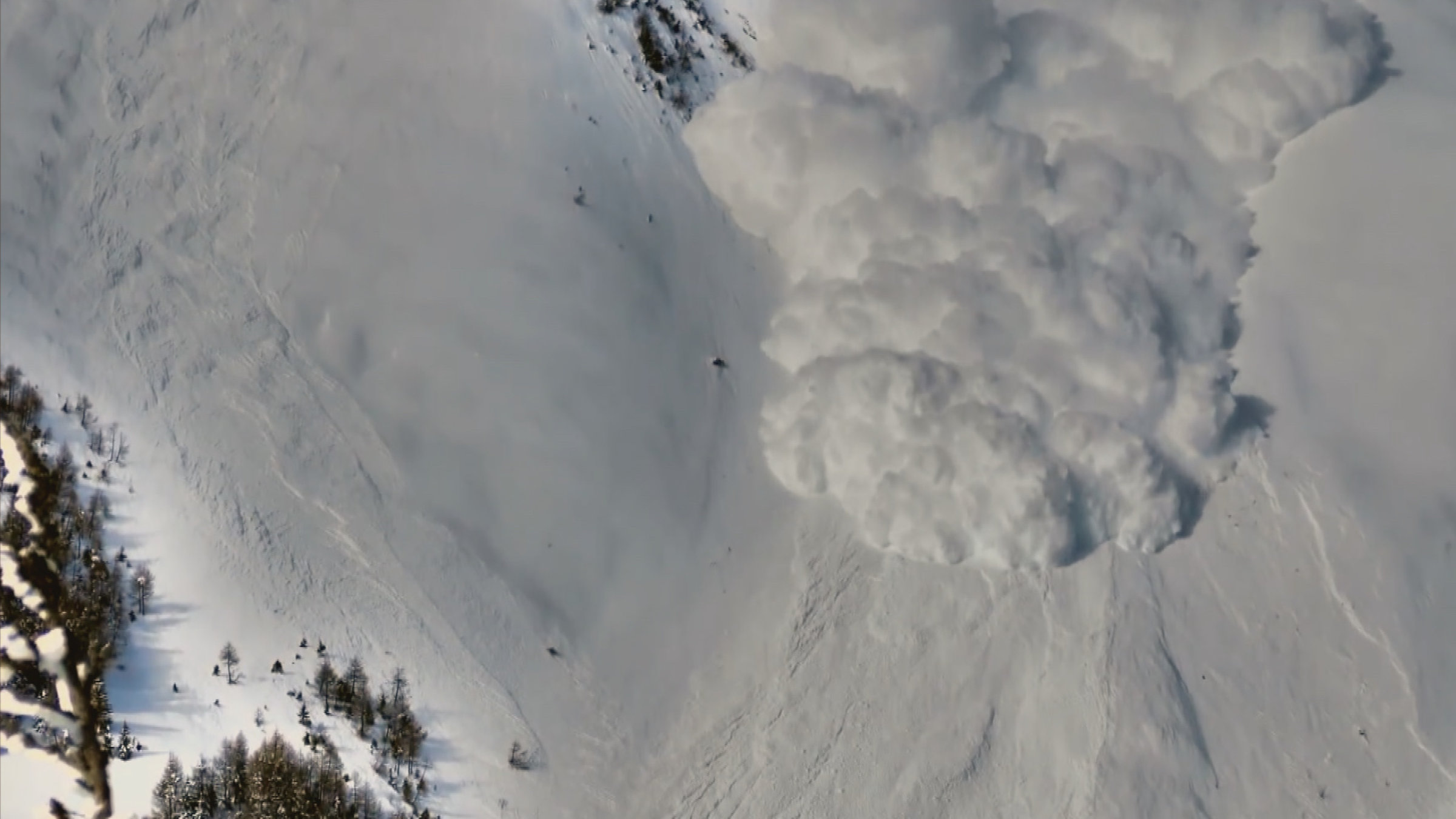 "planet e.: Risiko Lawinen - Klimawandel in den Alpen": Ein gefährlicher Lawinenabgang.