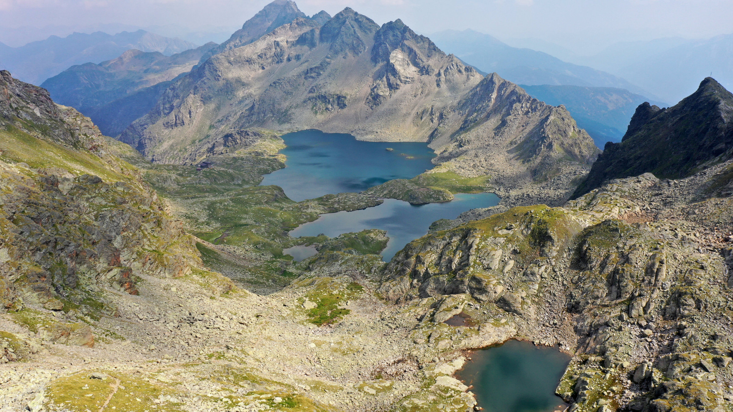 "Aufregende Wasserwelten - Die Bergseen von Kärnten": Der Wangenitzsee und der darüber gelegene Kreuzsee in der Schobergruppe.