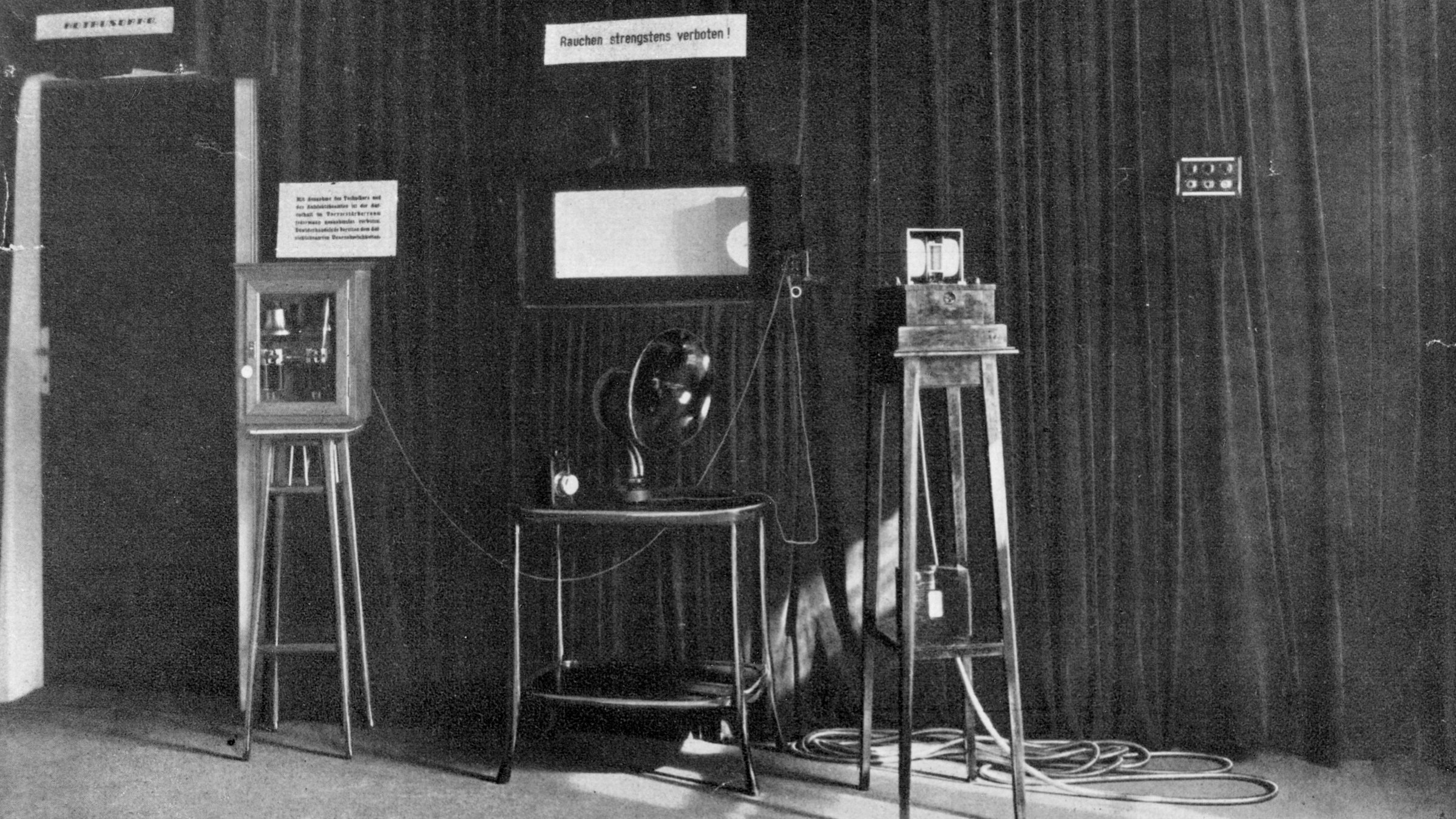 "Österreich I - Die unterschätzte Republik": 1924 wir der erste österreichische Radiosender in Betrieb genommen.