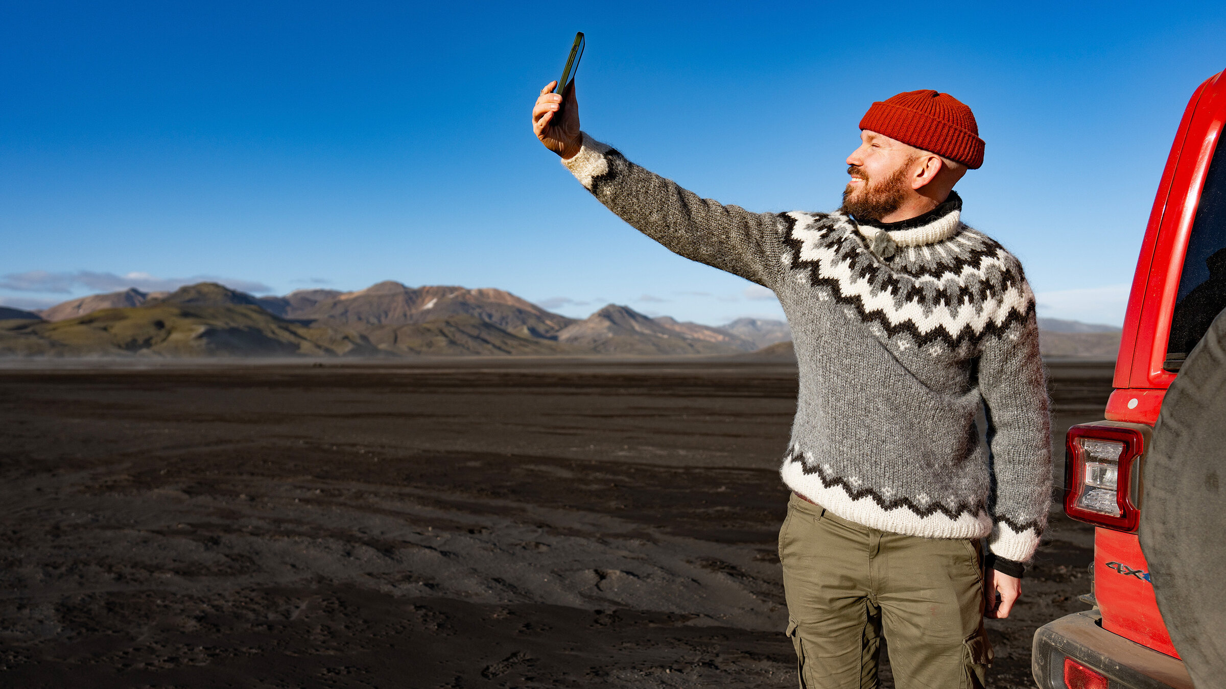 "Island - Die Macht der Influencer": Gunnar Gunnarsson (@gunnargunnar) ist als Fotograf und Influencer in Island immer auf der Suche nach dem viralen Hit.