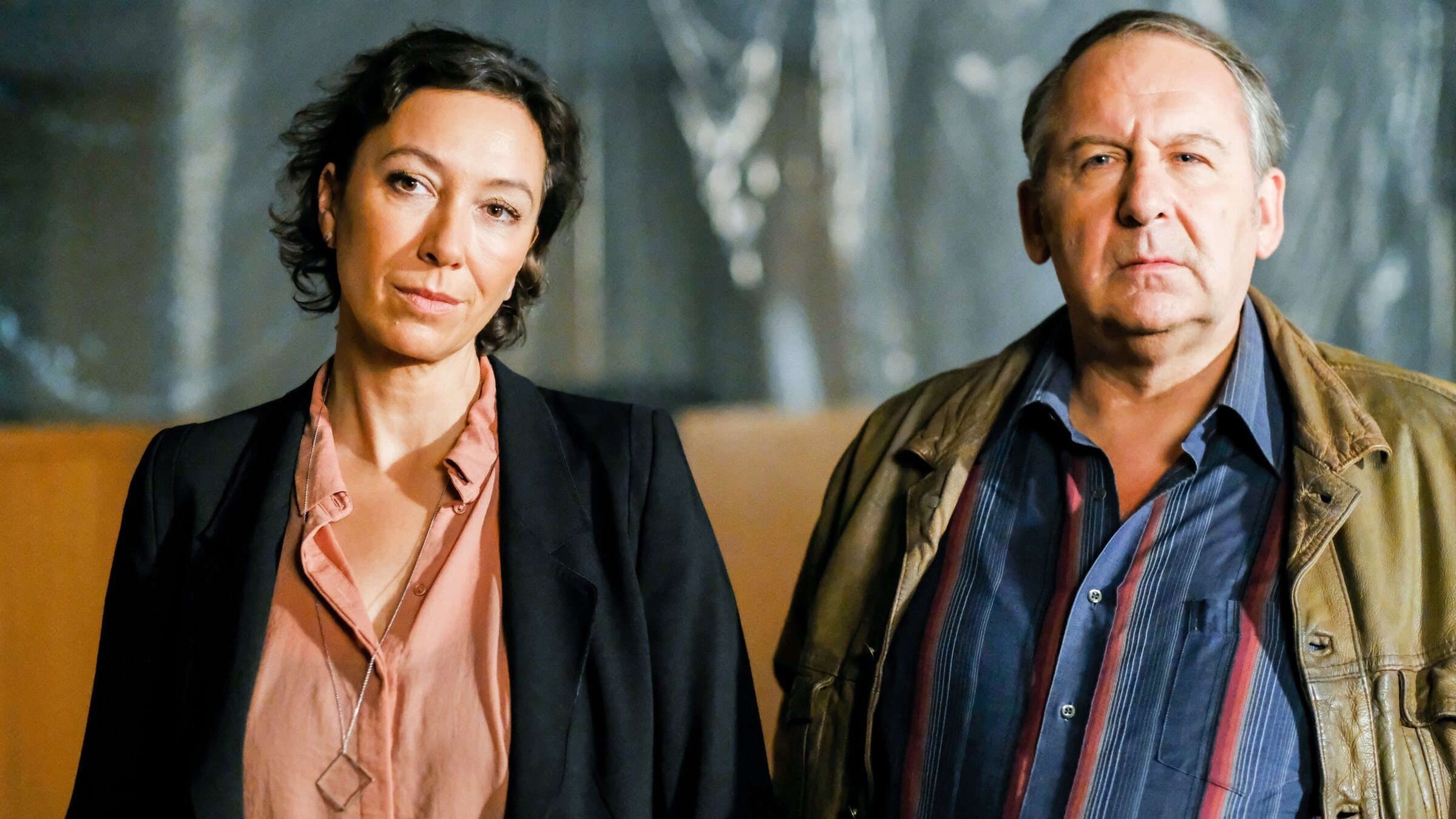 "Schnell ermittelt - Lucia Frost": Ursula Strauss (Angelika Schnell), Wolf Bachofner (Franitschek).
